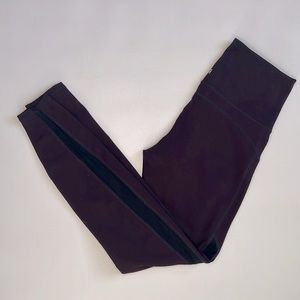 Gap Fit XS Dark Plum Mesh Insert Leggings